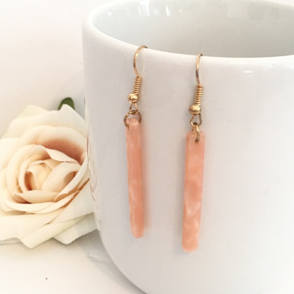 Pink Tortoise Shell Bar Minimalist Dangle Earrings - Picture 3 of 6